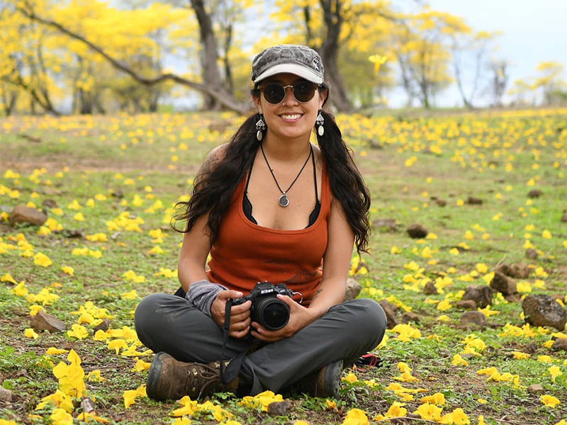 Mica Stacey - En Clave Azul